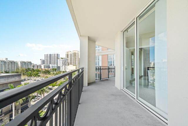 550 Okeechobee Boulevard - Photo 1