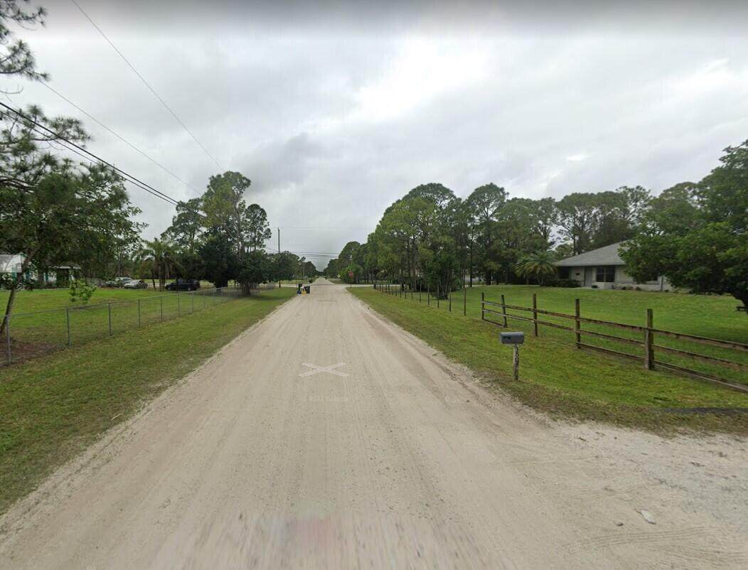 13465 77th Place - Photo 1