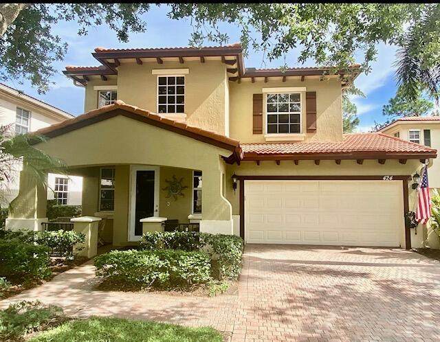 424 Pumpkin Drive - Photo 1