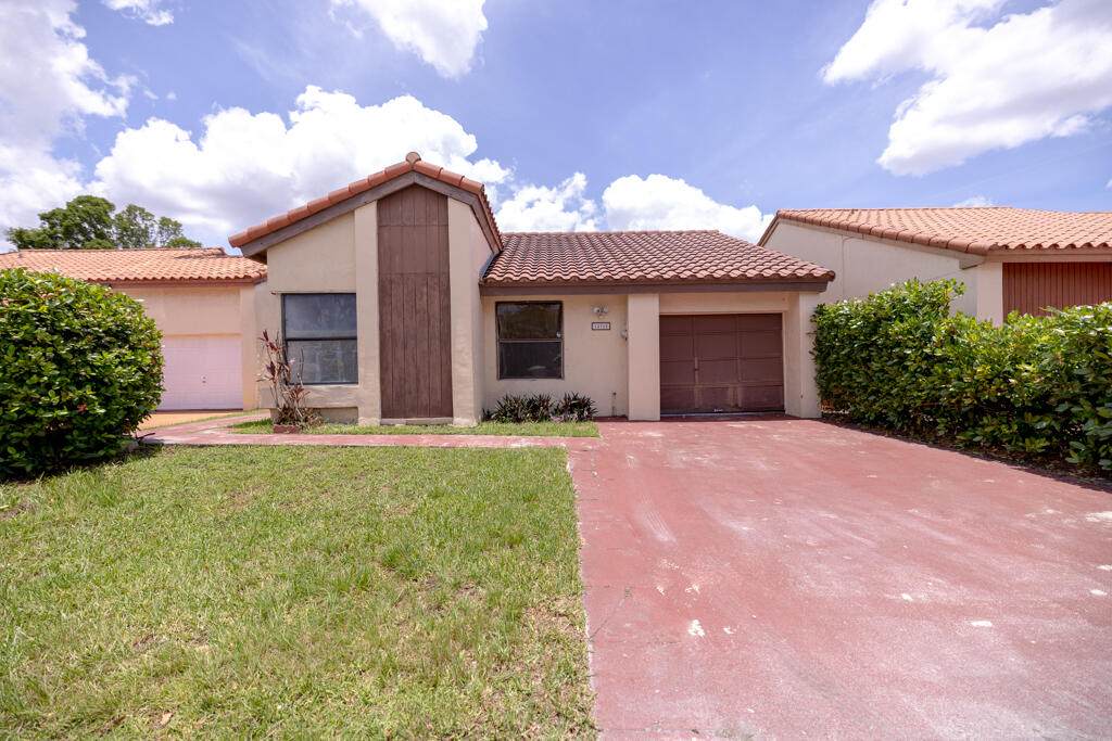 14765 99 Lane - Photo 1