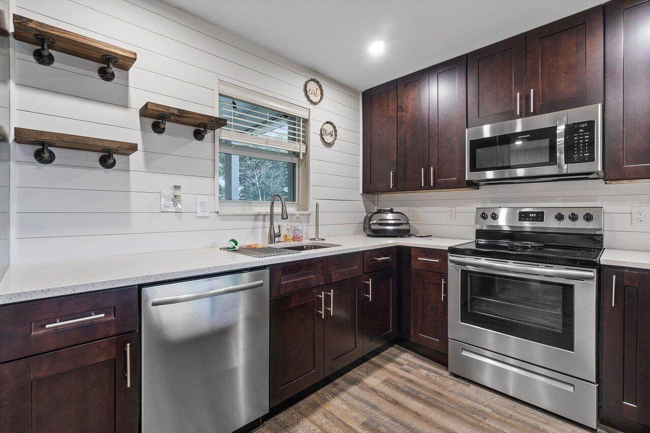 4332 Mary Circle - Photo 1