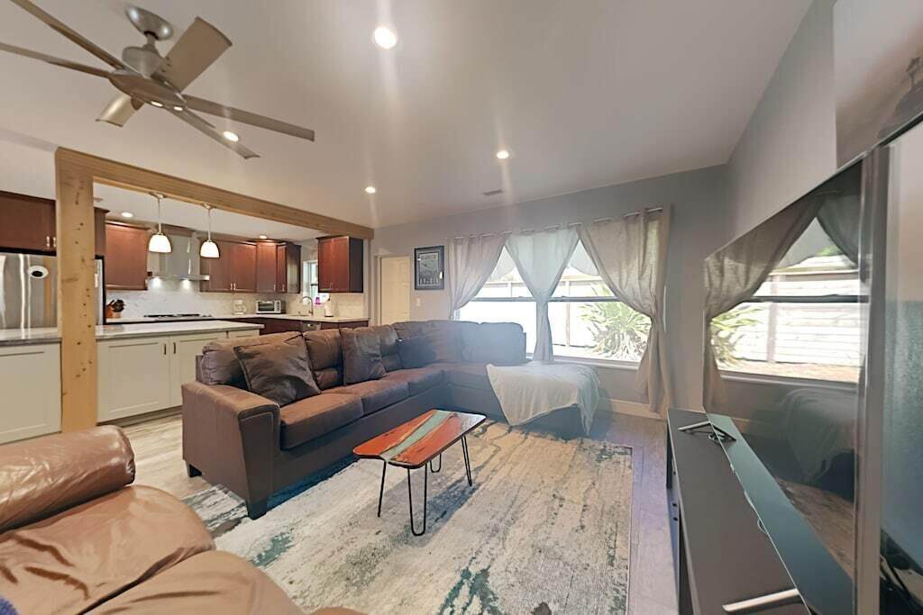 480 15th Avenue - Photo 1