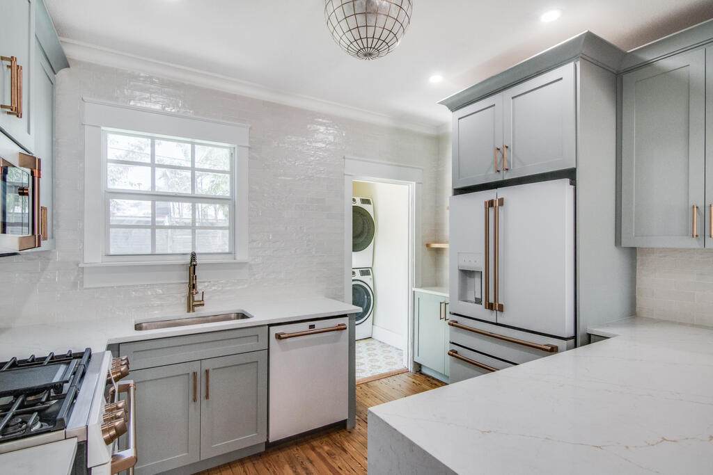 611 Westwood Road - Photo 1