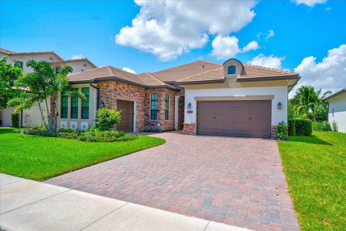 9331 Grand Prix Lane - Photo 1