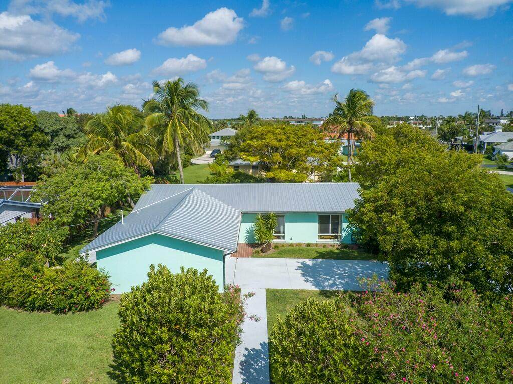 1630 Thumb Point Drive - Photo 1