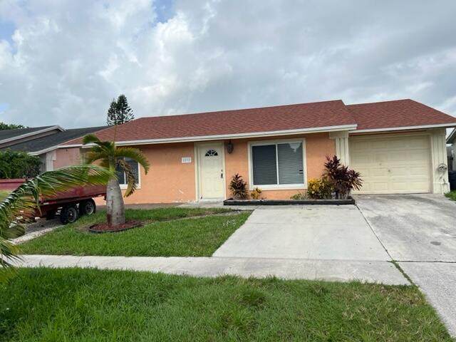 6173 Oak Royal Drive - Photo 1