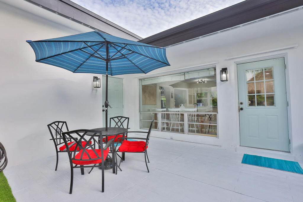 1517 4th Street - Photo 1
