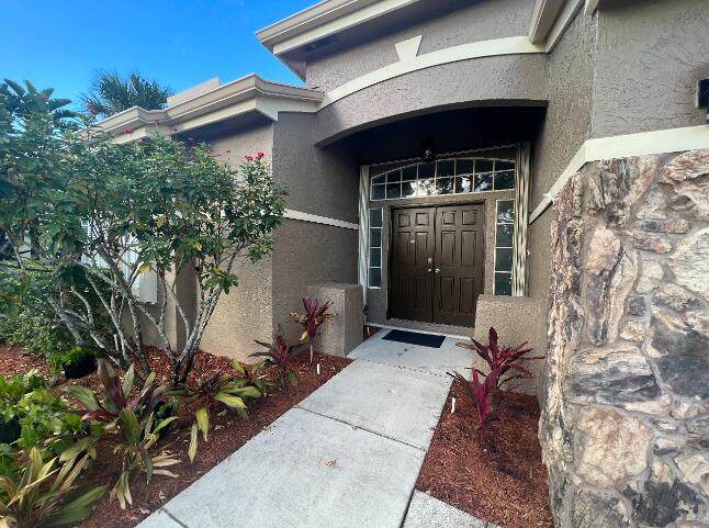1040 Lake Breeze Drive - Photo 1