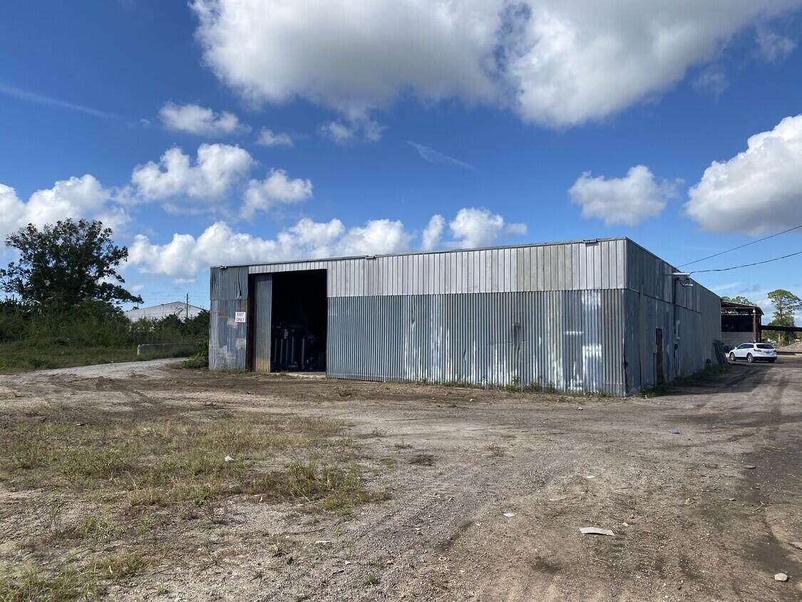 15803 Farm Road - Photo 1