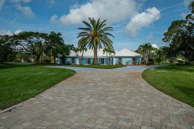 4543 Bermuda Way - Photo 1