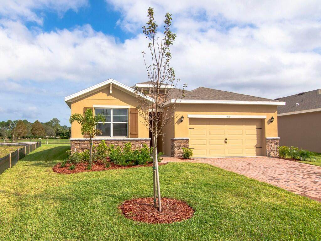 2115 Crowned Eagle Circle - Photo 1