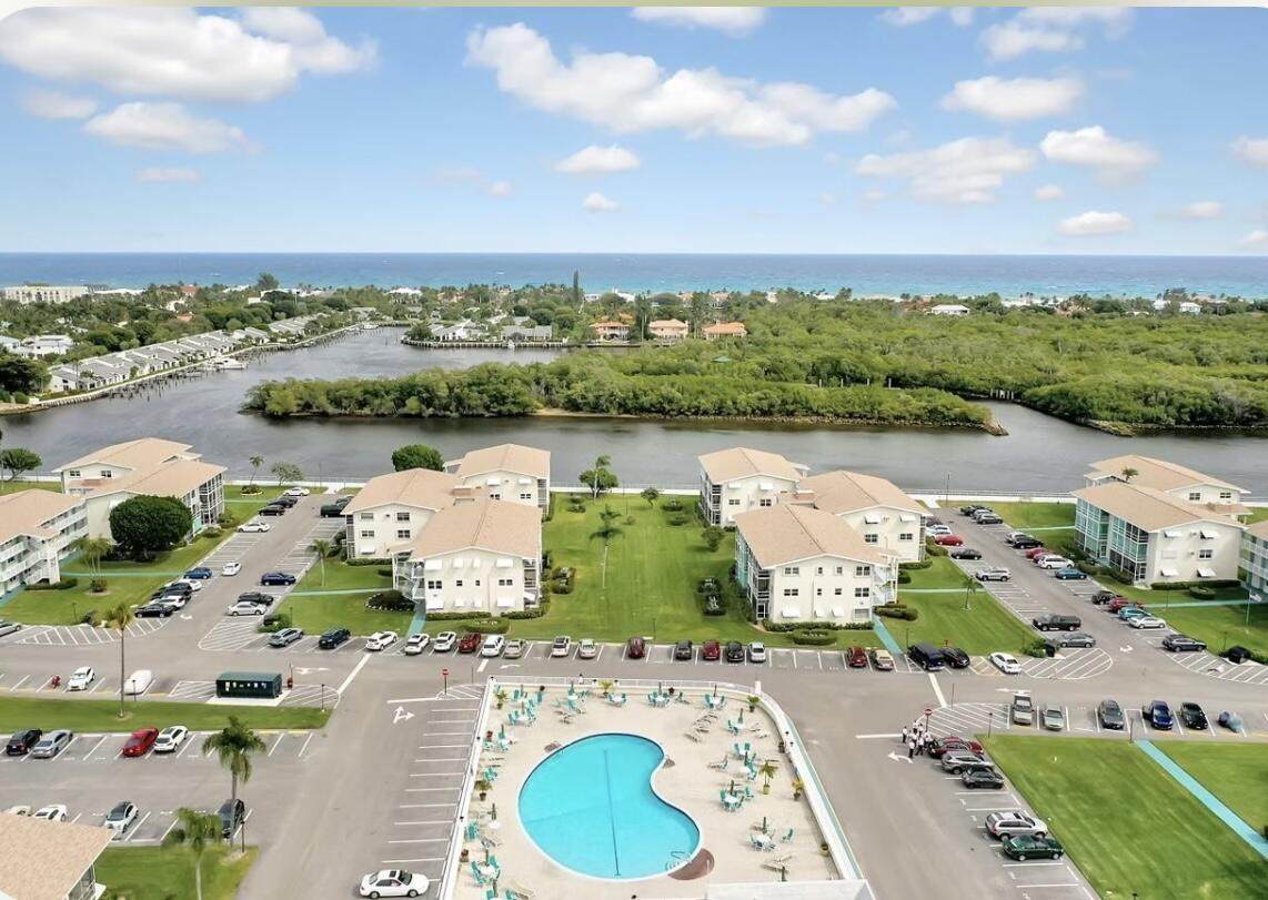 880 Horizons - Photo 1