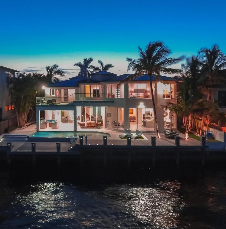 782 Harbour Drive - Photo 1