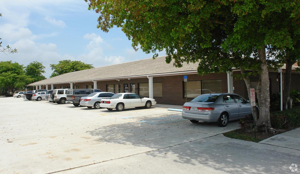 1015 10th Street - Photo 1