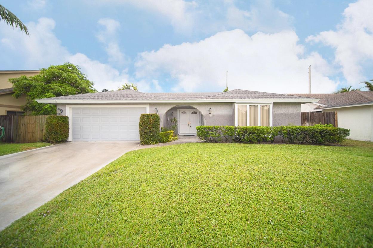1109 Rainwood Circle - Photo 1