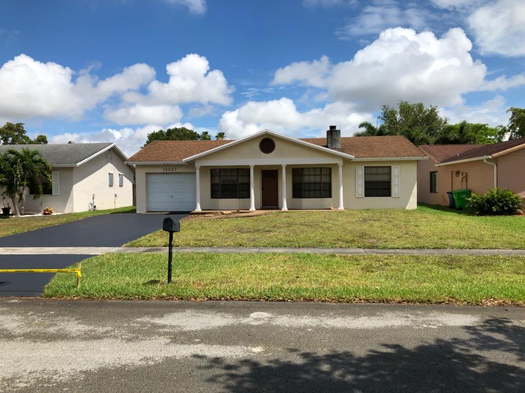 10827 26 Street - Photo 1