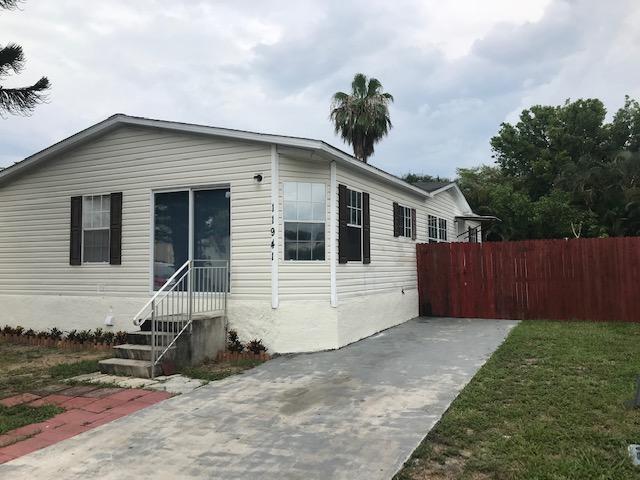 11941 Watergate Circle - Photo 1