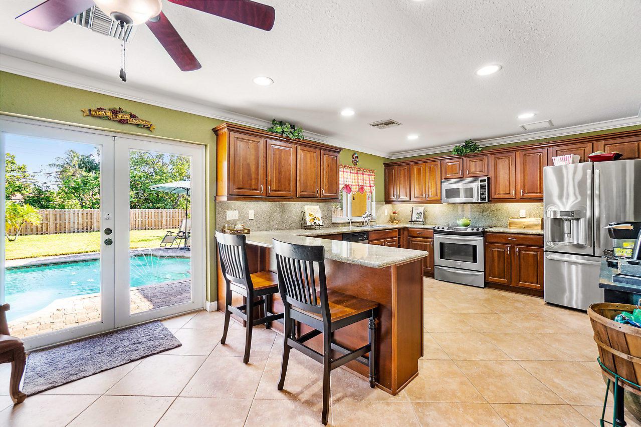145 8th Street - Photo 1
