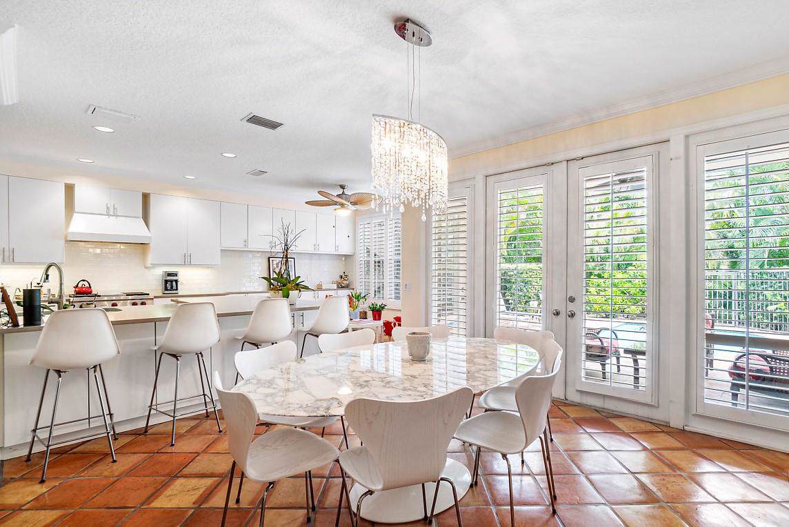 53 Seabreeze Avenue - Photo 1