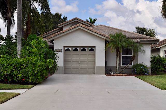 7878 Manor Forest Boulevard - Photo 1
