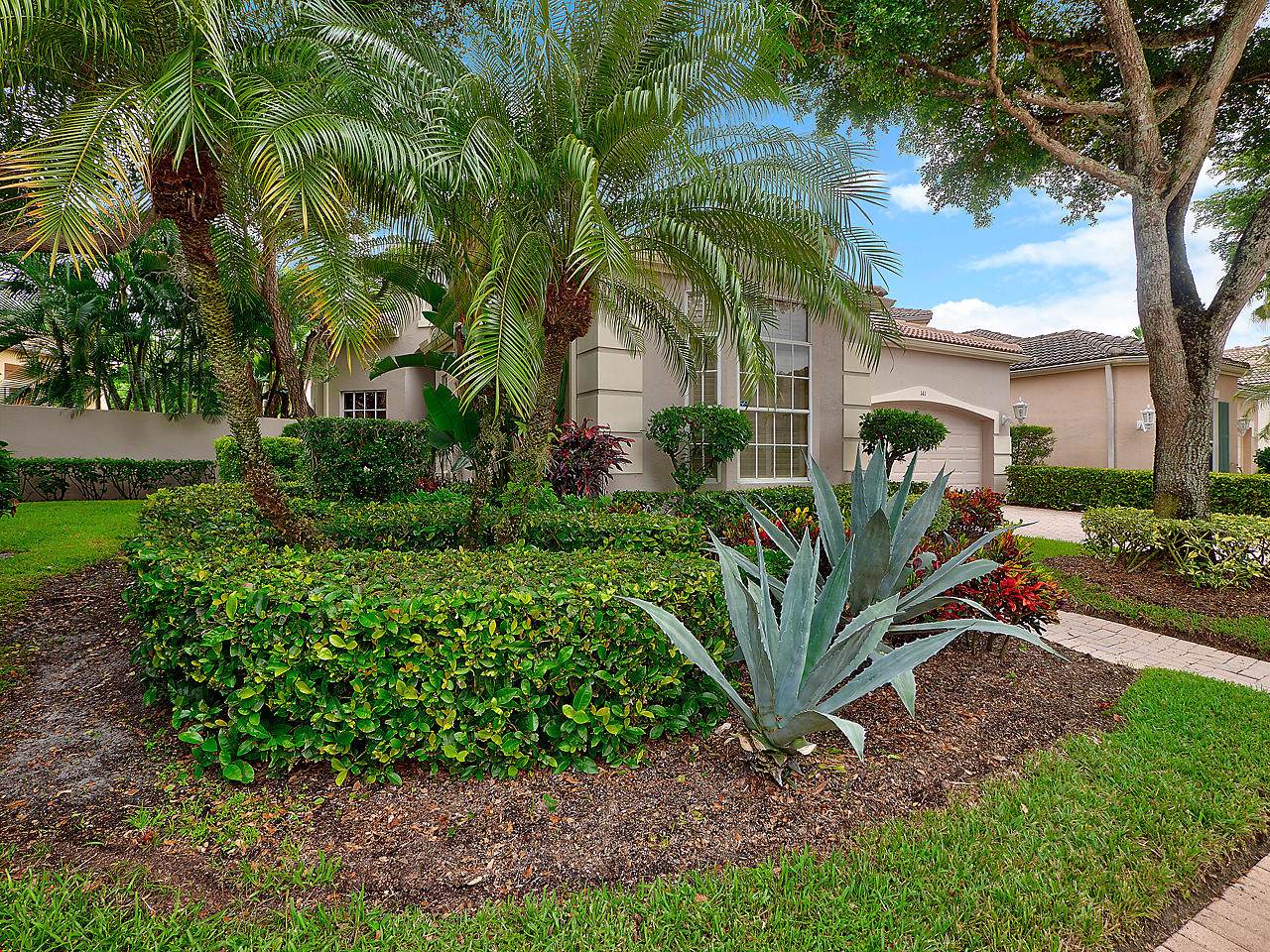 141 Sunset Bay Drive - Photo 1