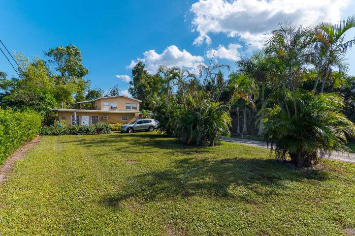 311 3rd Avenue - Photo 1