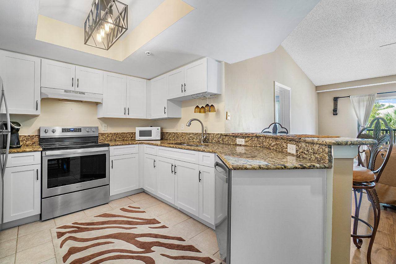 800 Crestwood Court - Photo 1