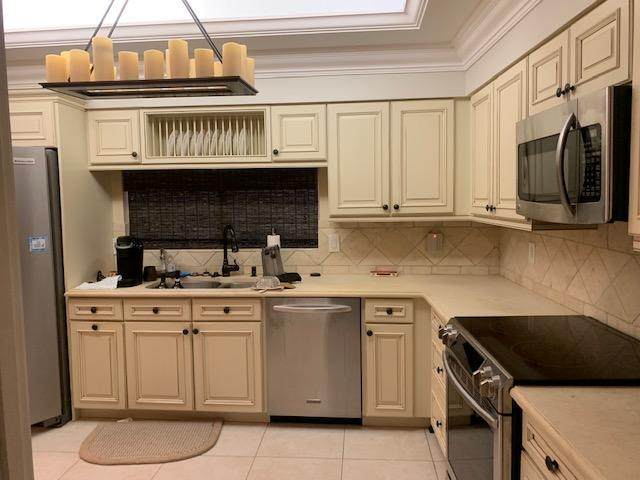 2480 Presidential Way - Photo 1