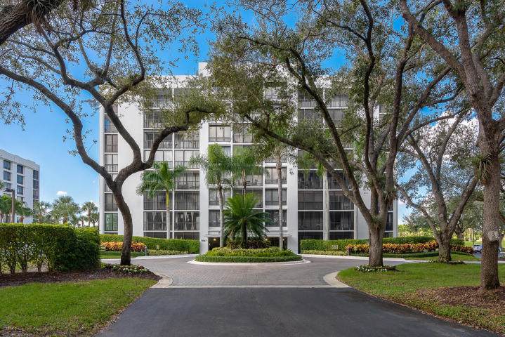 7819 Lakeside Boulevard - Photo 1
