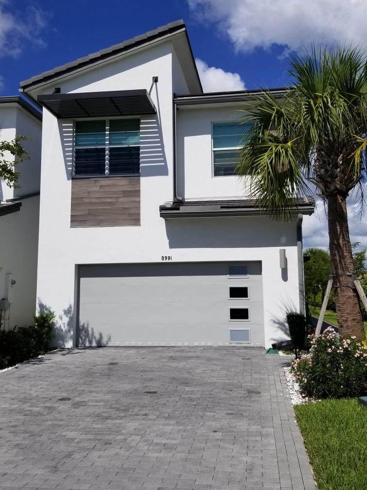 8991 Kingsmoor Way - Photo 1