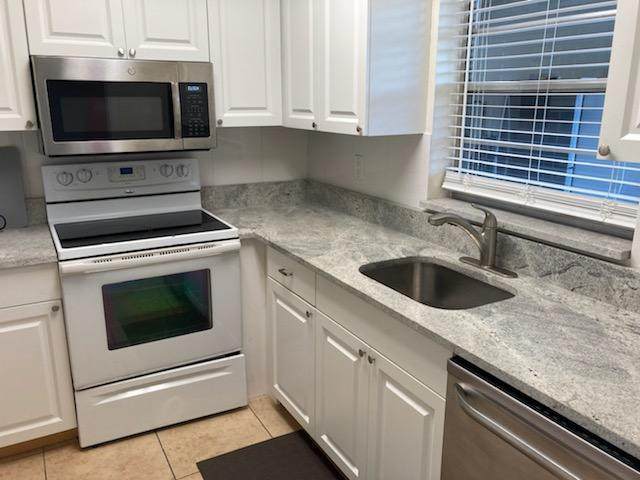 308 Southwind Court - Photo 1