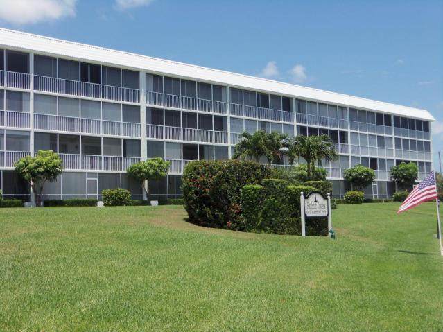 907 Marina Drive - Photo 1