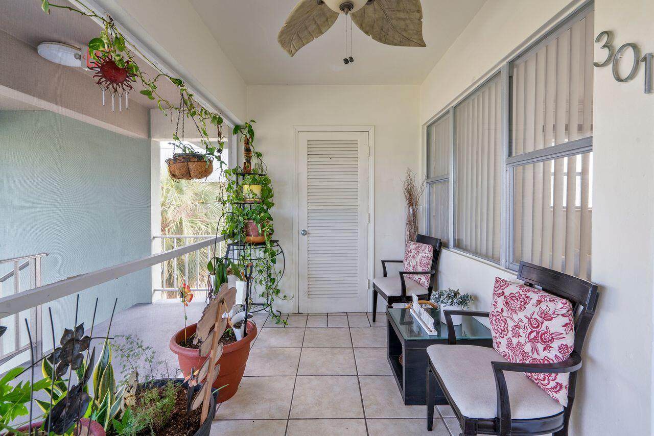 270 Layne Boulevard - Photo 1