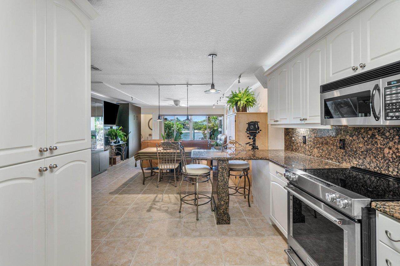 392 Golfview Road - Photo 1