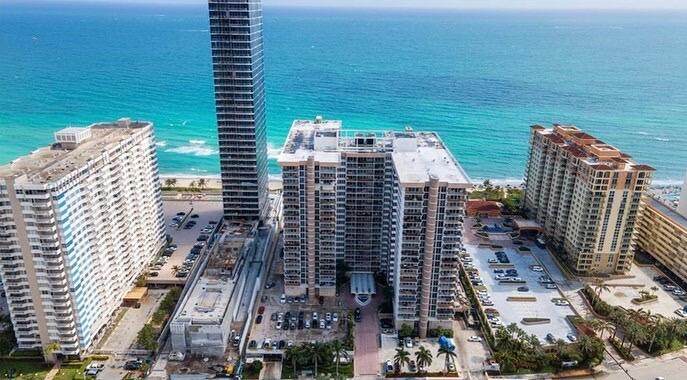 2030 Ocean Drive - Photo 1