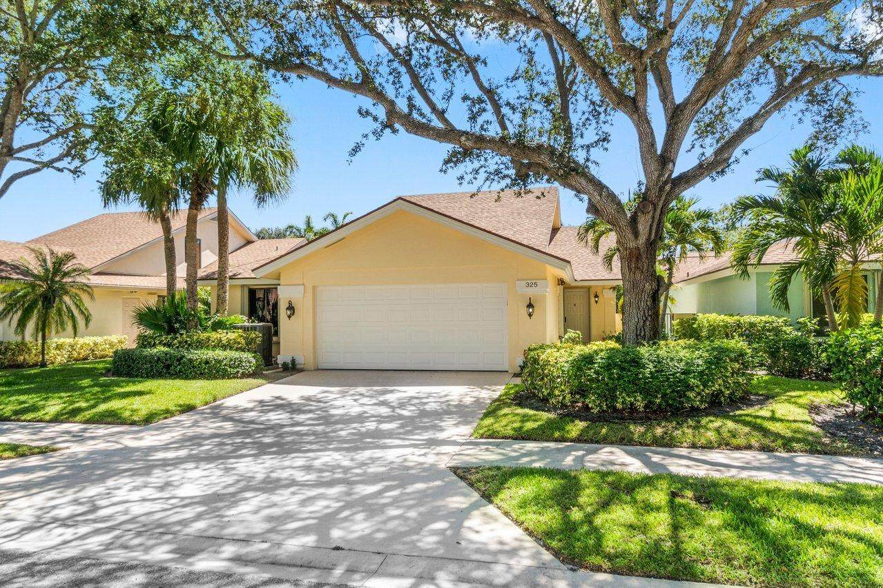 325 Leeward Drive - Photo 1