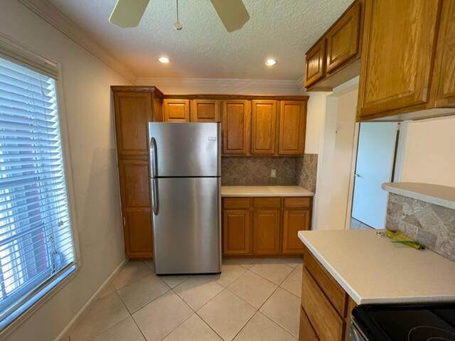 532 27th Way - Photo 1