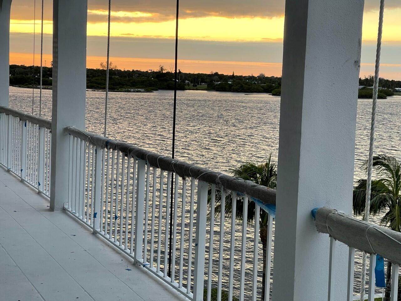 2784 Ocean Boulevard - Photo 1