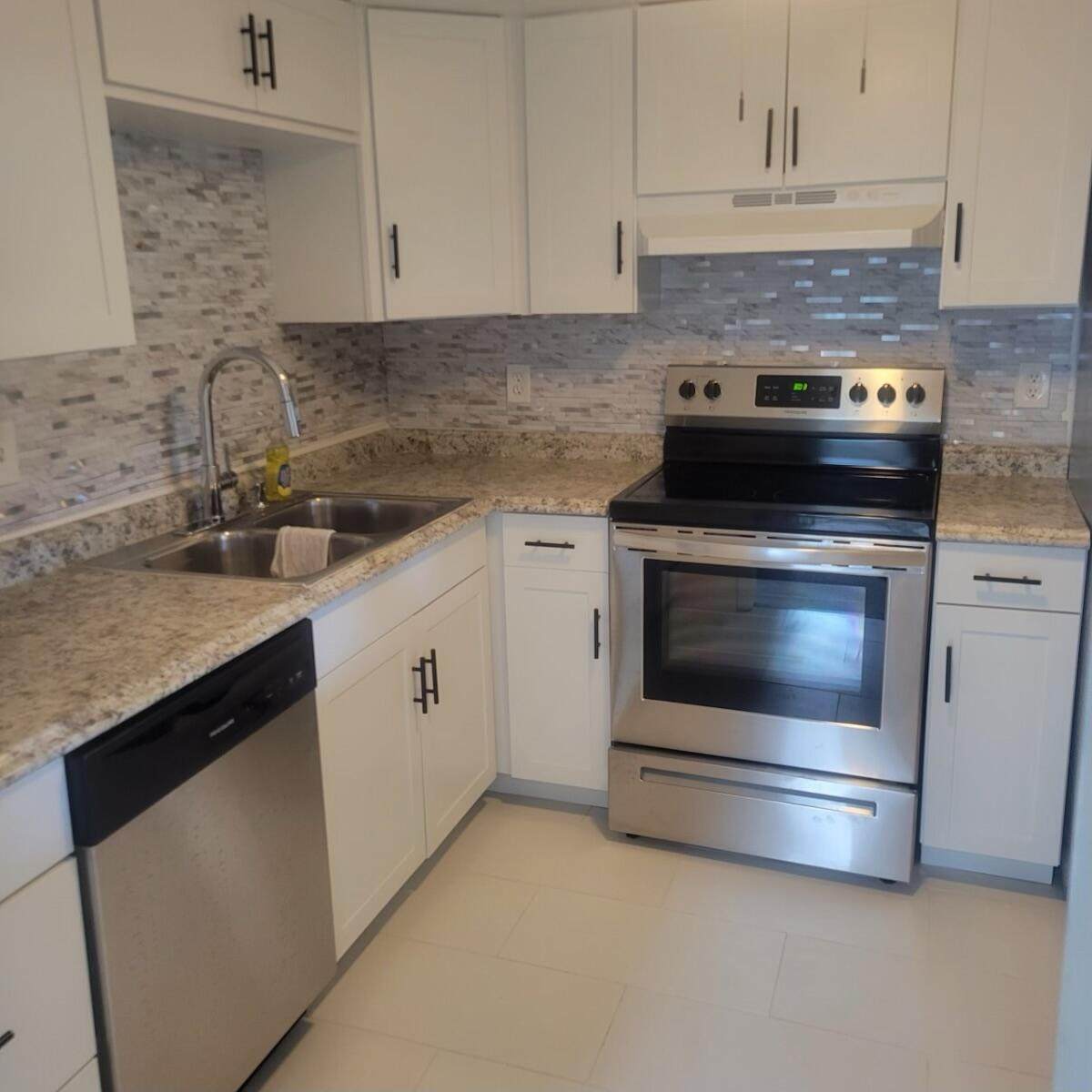 2050 Oleander Boulevard - Photo 1