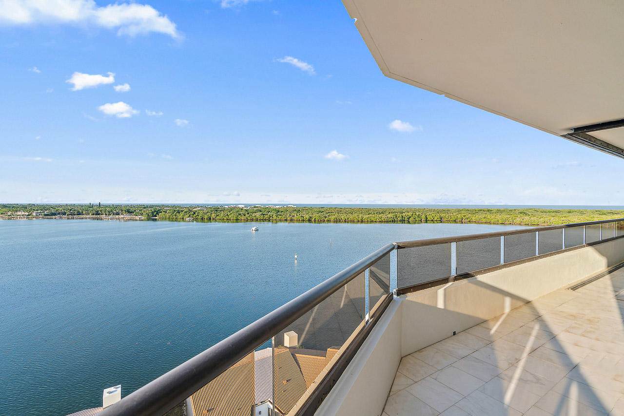 100 Lakeshore Drive - Photo 1