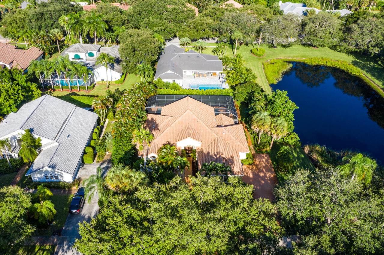 2335 Rabbit Hollowe Circle - Photo 1