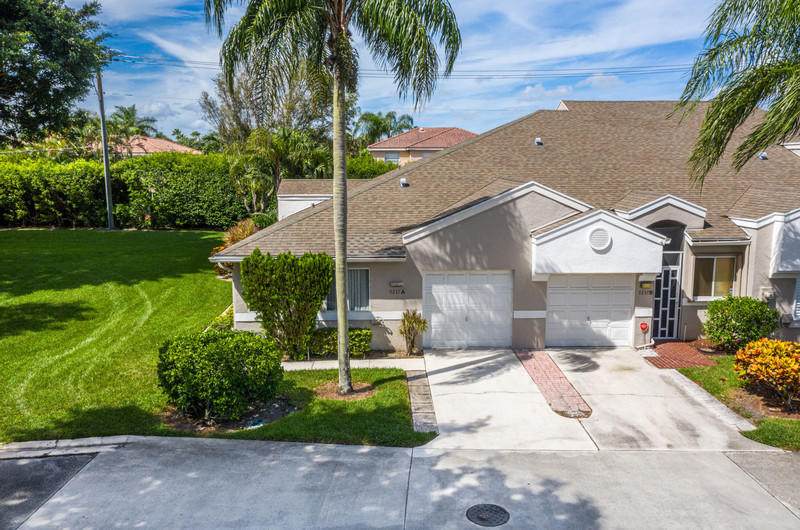 9237 Vineland Court - Photo 1