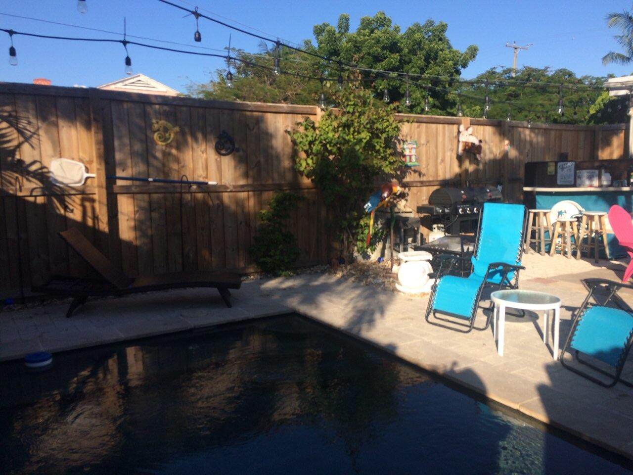 615 7th Avenue - Photo 1