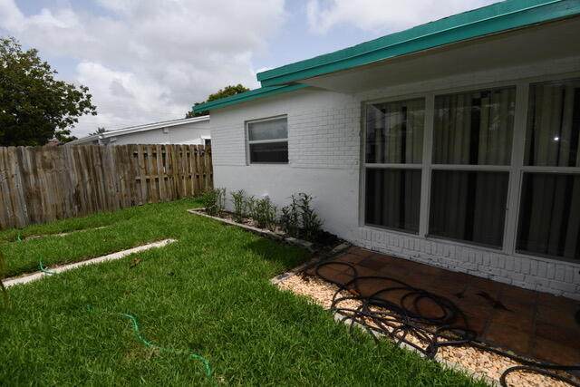 61 45 Street - Photo 1