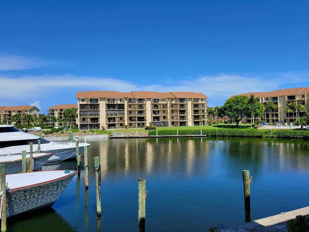 2301 Marina Isle Way - Photo 1