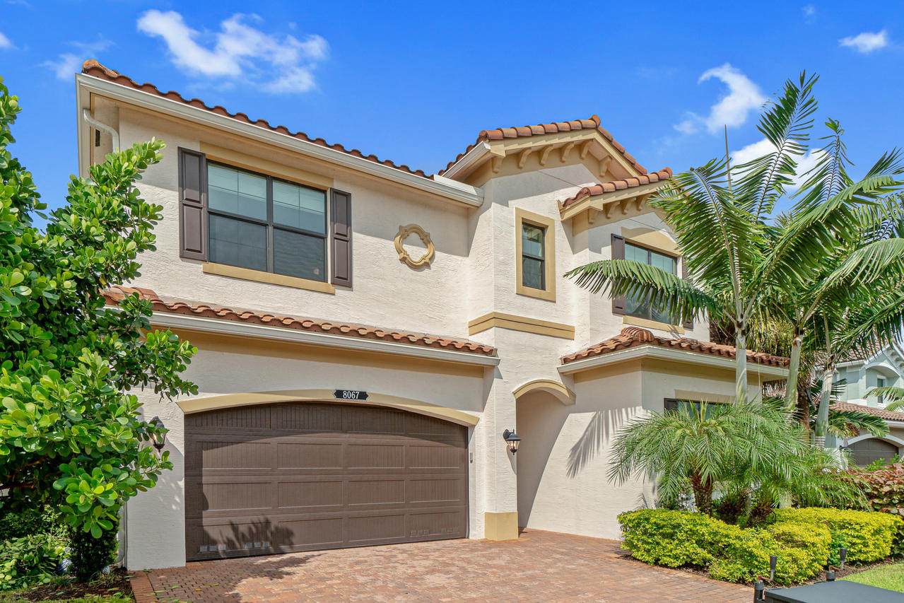 8067 Lemon Serpentine Lane - Photo 1