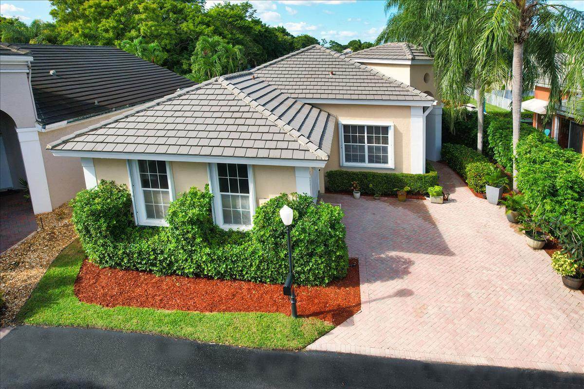 22851 Windsor Wood Court - Photo 1