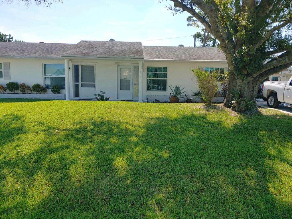 305 Stillwater Court - Photo 1