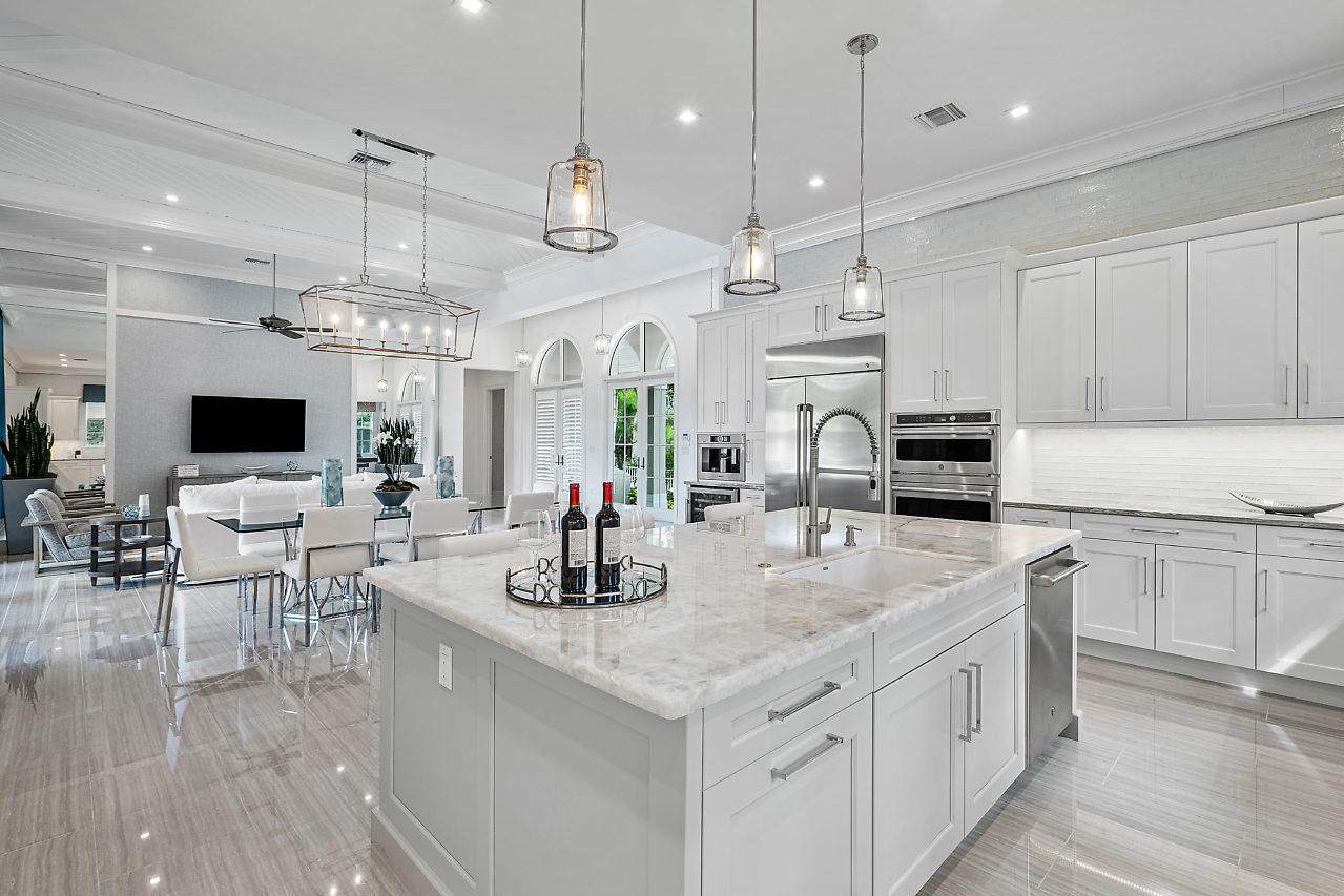 2590 Greenway Drive - Photo 1