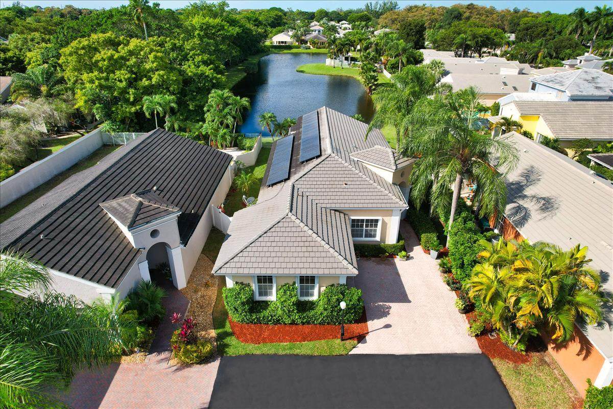 22851 Windsor Wood Court - Photo 1
